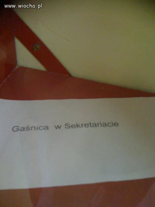 Gaśnica w sekretariacie