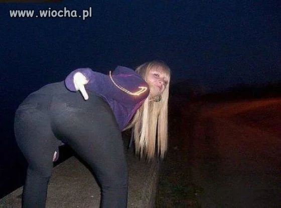 Z tyłu 