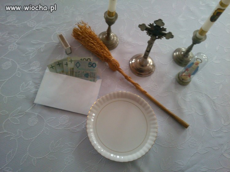 A tym czasem w oczekiwaniu na dobrodzieja ...