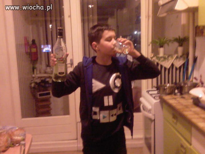 Nie ma to jak pić martini w wieku 12 lat