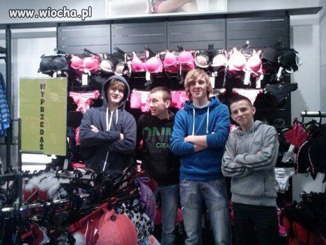 Lans Dzieciaków W Sklepie Z  Bielizną !Dzieci z Gimbazi