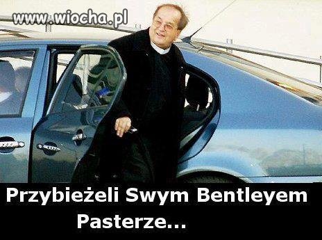 Daj na tacę