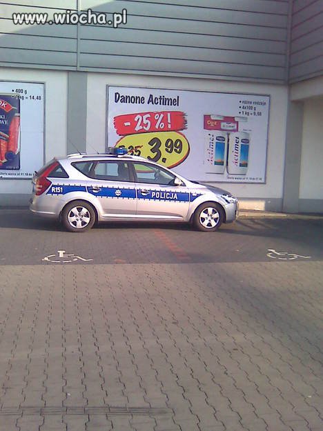 No super i oni biorą do pracy inwalidów...??
