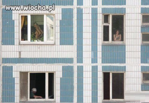 Mąż w pracy 