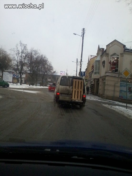 Można i tak, gdy na mechanika kasy brak.