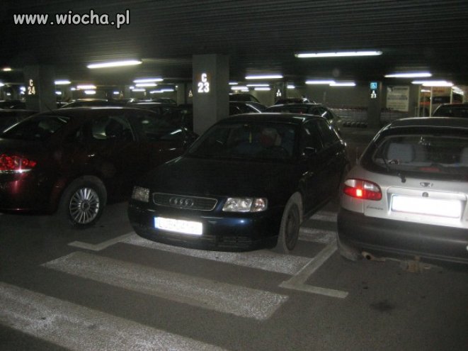 Kolejny bezmózg w Audi 