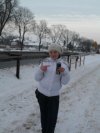 Dzisiejsza młodzież bawi się tak (12lat)