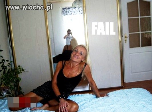 Już wiekowa dziunia, przygotowuje się na sobotną noc