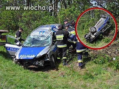 Radiowóz dachował, bez mandatu, bo brak przyczyny