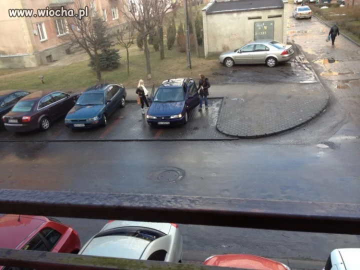 Dwa miejsca dla dóch kobiet 