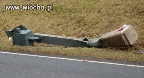 Pierwsza ofiara wojny ludzi z fotoradarami.
