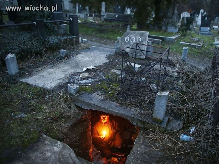 Bogaty kraj a ludzie muszą tak mieszkać