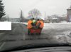 Chłopaki wracają z roboty.
