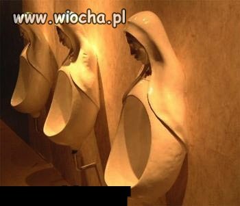 Pisuary w Watykanie?