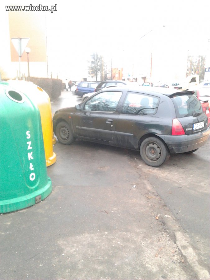 Brak przejścia, a ludzie nie mają jak przejść !