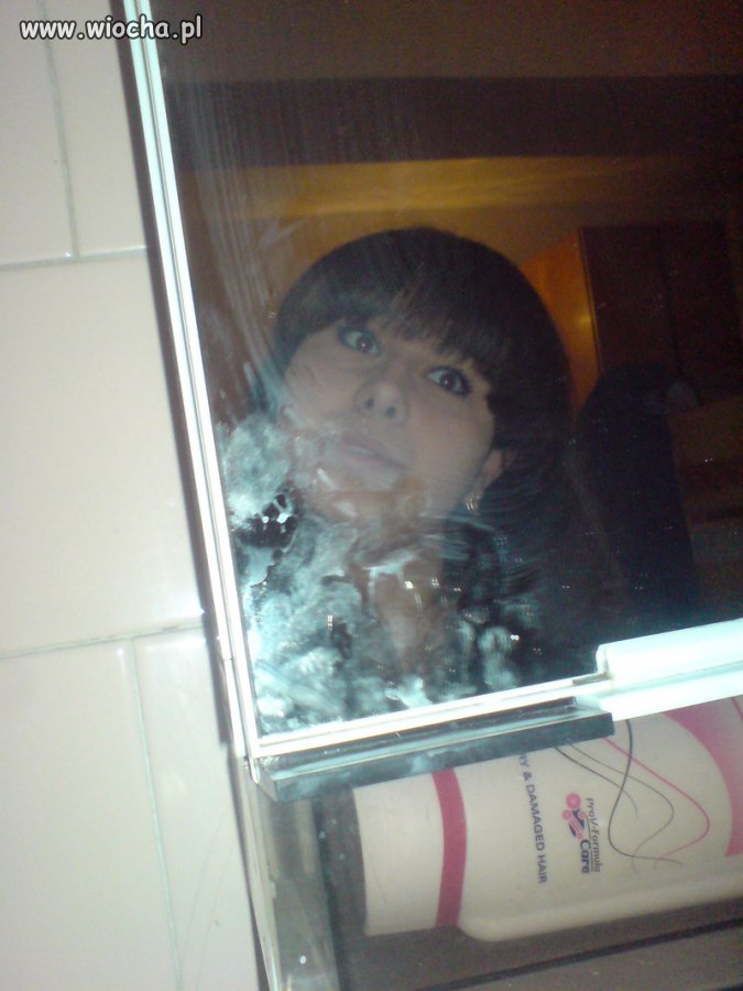 Mordka jest, uj*bane lustro jest 