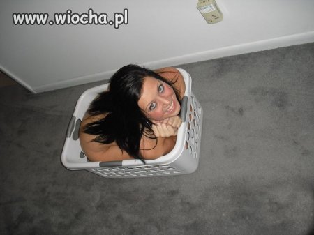 Widać lasce brakuje  pomysłu na fotkę...