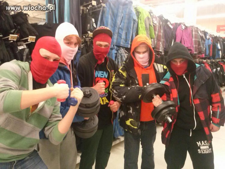Gangsterka w Auchan