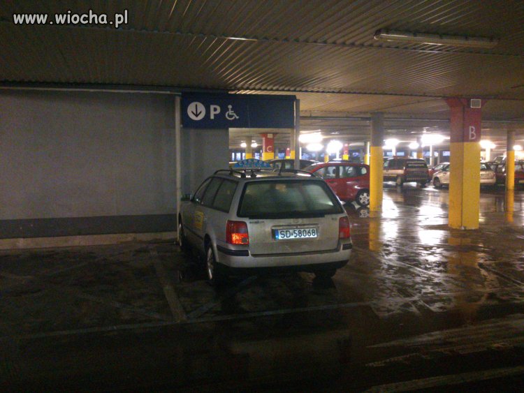 "Niepełnosprawny" taksówkarz
