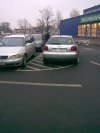 Parking pod Tesco . Cała kupa wolnych miejsc 