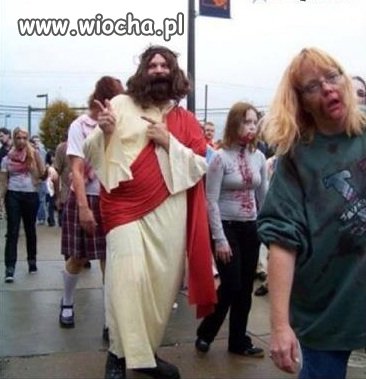 Przebrał się za zombie