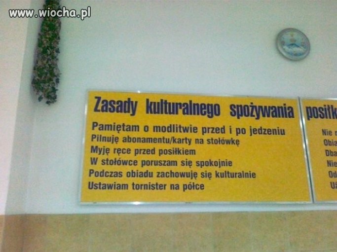 Modlitwa, potem mycie rąk. 