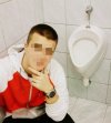 Jest pisuar...