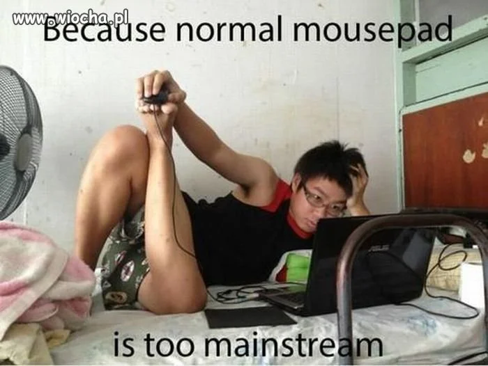 Bo przecież podkładka pod myszkę ...
