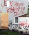 Nie dość, że wulgarne to rasistowskie...