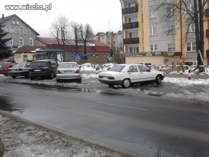 Parkowanie skośne...