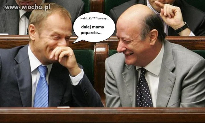 Między nami politykami...