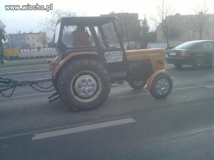 Gdy nie ma na Alusy pozostają kołpaki 