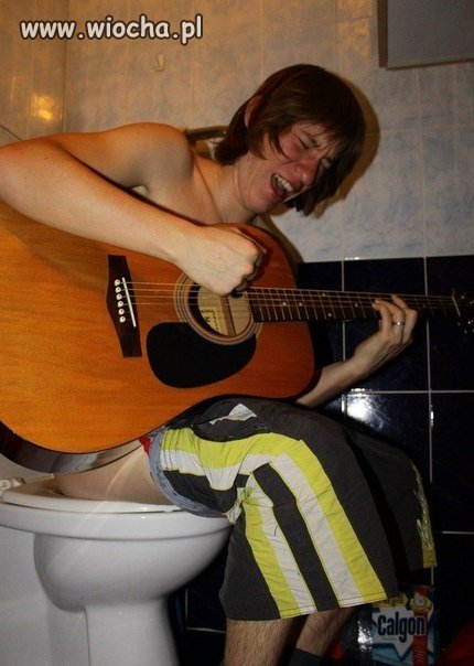 Calgon i gitarka.