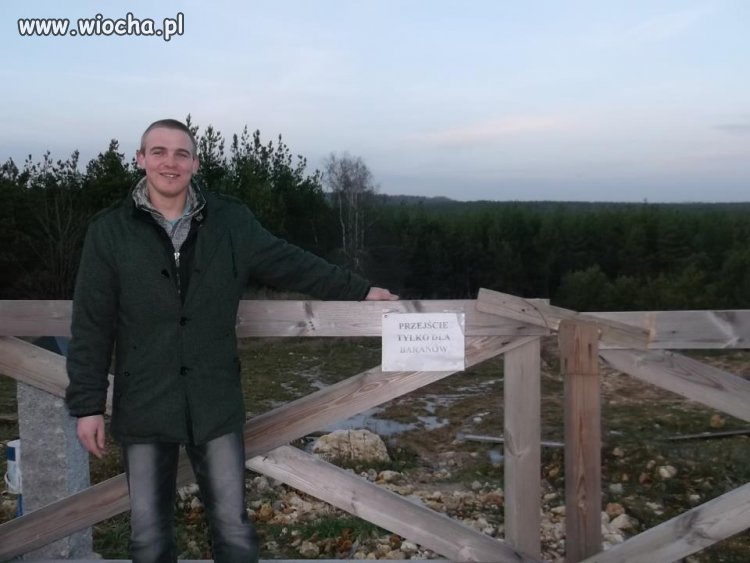 ` PRZEJŚCIE TYLKO DLA BARANÓW ` 