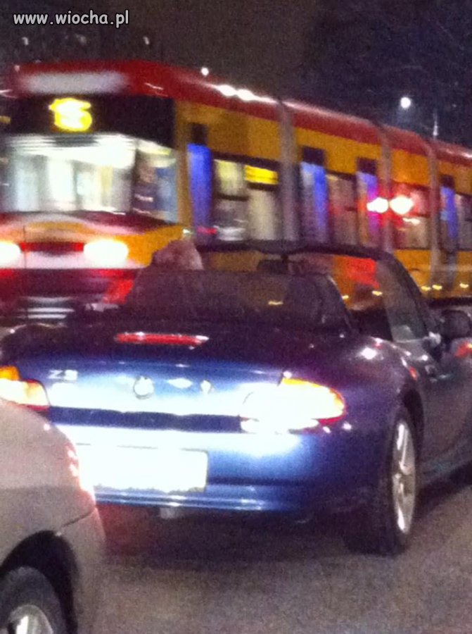 Lans BMW bez dachu w zimę
