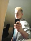 Blond nie każdemu pasuje..