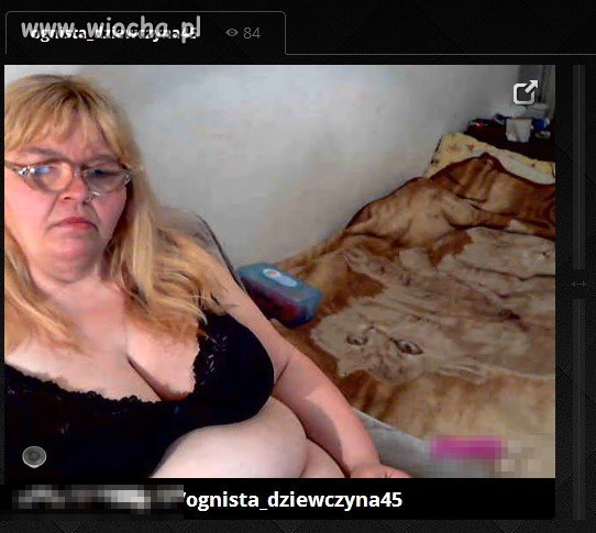 Ognista dziewczyna czeka na swojego księcia...