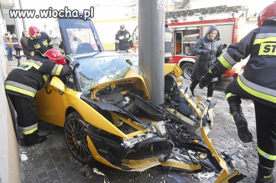 Supersamochód= superkierowca= superidiota
