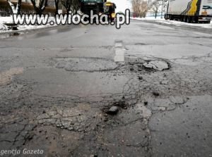 Śnieg zniknął a wraz z nim asfalt...
