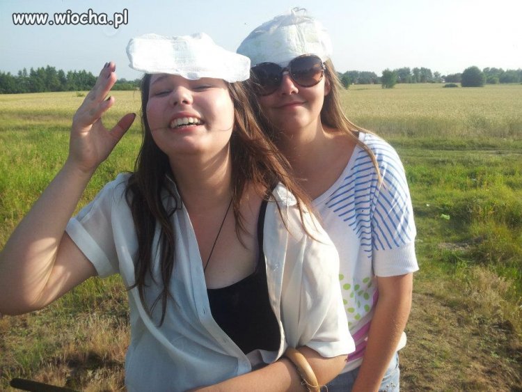 Podpaska, okulary, dwa gimby