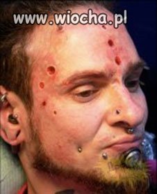 Zrobił z siebie dziwadło