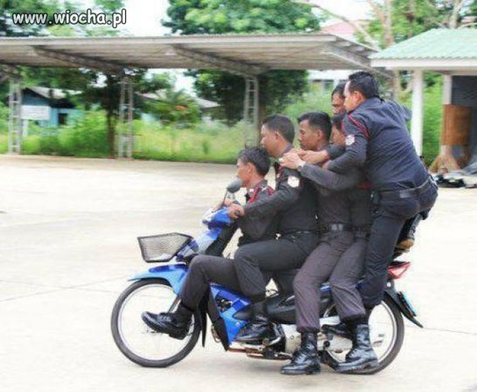 Policja azjatycka