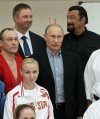 Steven Seagal facet z jajami