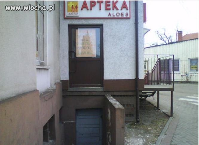 Kochanie,skocz do apteki.