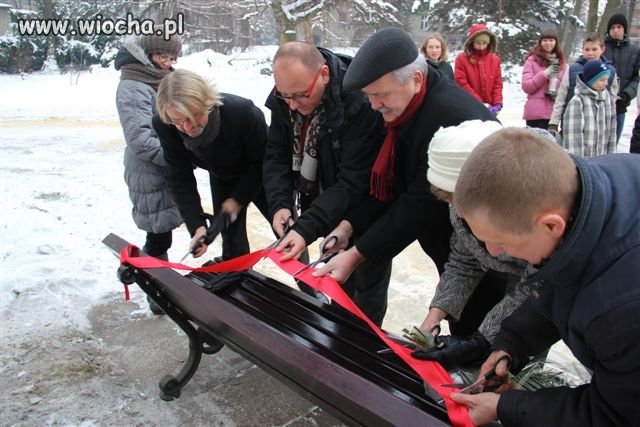 Wielkie odsłonięcie nowej ławki!