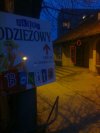 Nie za daleko?