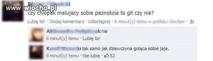 Chłopak z pomalowanymi paznokciami...