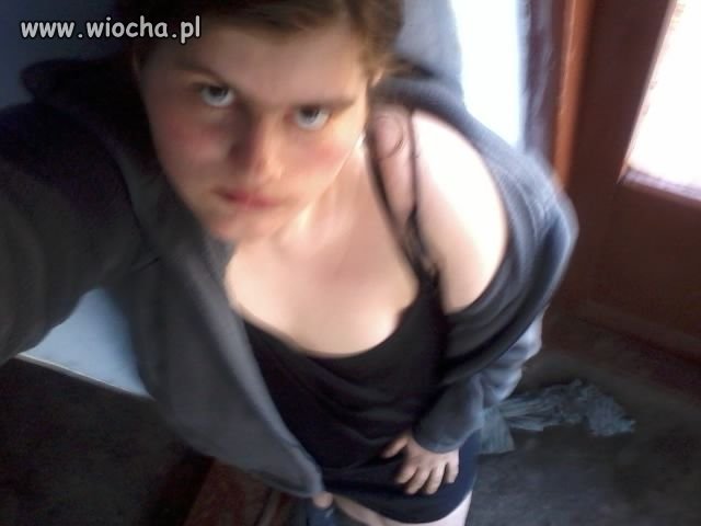 I ona myśli, że jest sexi hahahaha