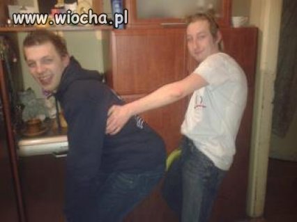 Idioci, wszędzie idioci.