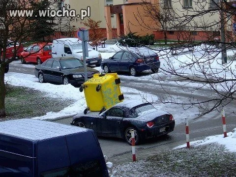 Karny ku**as za złe parkowanie